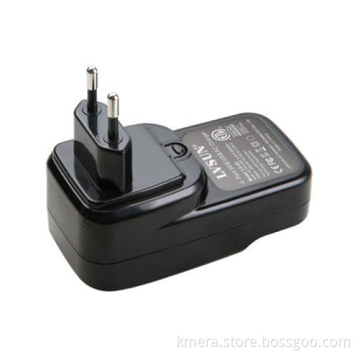 Portable Mobile Phone Charger with 4 Independent USB Ports/Charge 2 iPhone & 2 iPad Simultaneously